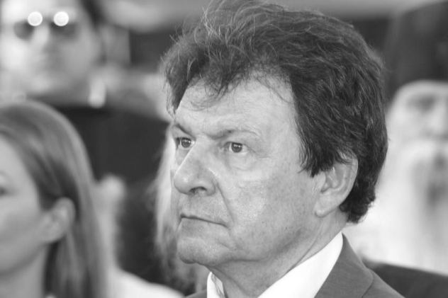 blaxogiannis_anakoinvsi_foto_grey